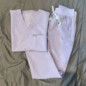 Figs limited edition lavender dew XS scrub set